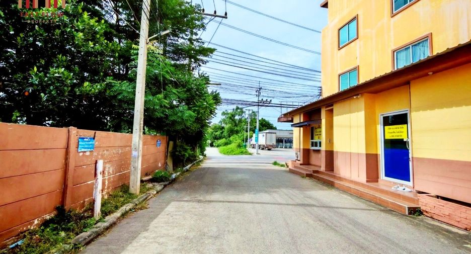 For sale 75 ベッドルーム apartment in Mueang Samut Sakhon, Samut Sakhon