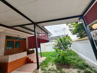 For sale 4 bedrooms house in Don Mueang, Bangkok