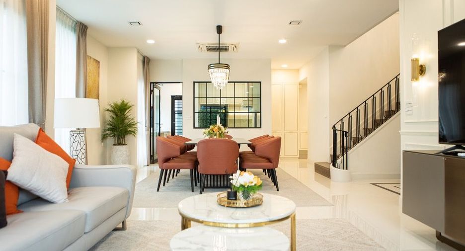 For rent 4 bedrooms house in Saphan Sung, Bangkok