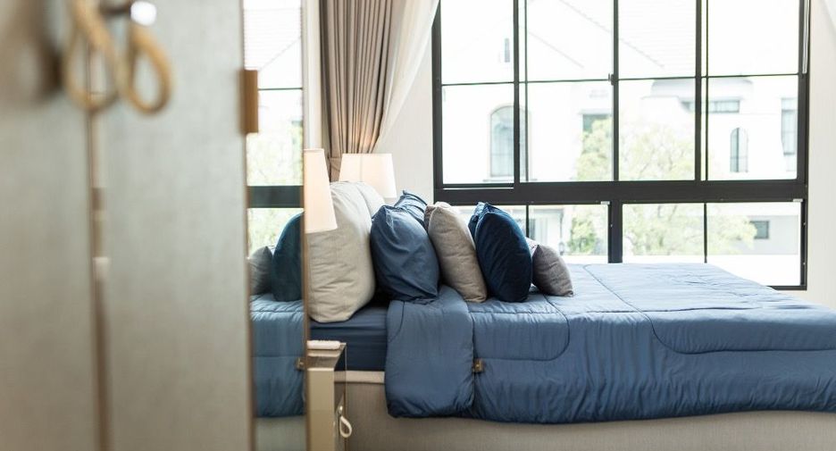 For rent 4 bedrooms house in Saphan Sung, Bangkok
