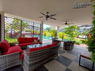 For rent and for sale 4 bed house in Bang Lamung, Chonburi
