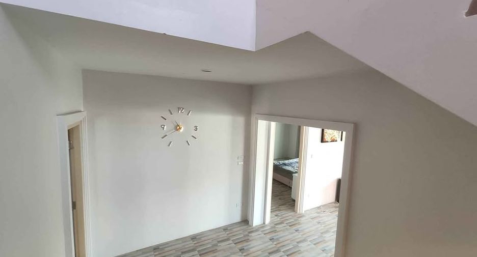 For sale 5 bedrooms house in Mueang Chiang Mai, Chiang Mai