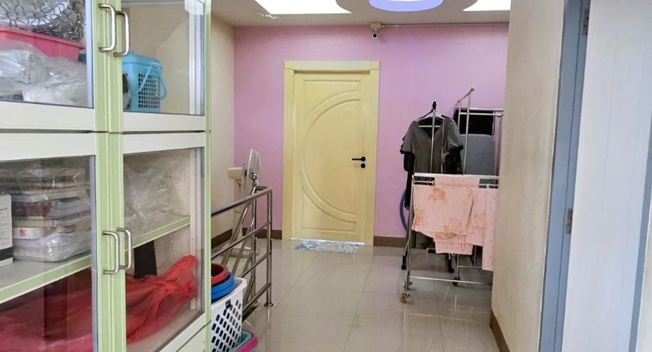 For sale 6 bedrooms retail Space in Mueang Samut Songkhram, Samut Songkhram