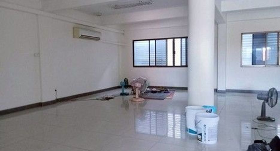 For sale 4 bedrooms office in Mueang Samut Prakan, Samut Prakan