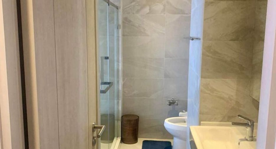 For sale 1 bed condo in Si Racha, Chonburi