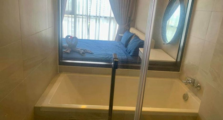 For sale 1 bed condo in Si Racha, Chonburi