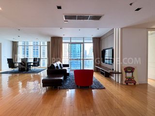 For rent 3 Beds condo in Pathum Wan, Bangkok