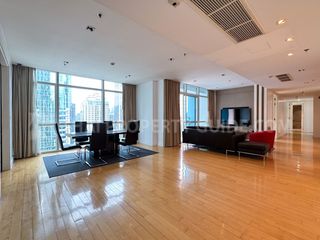 For rent 3 Beds condo in Pathum Wan, Bangkok