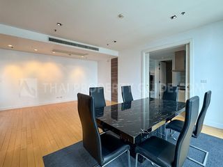 For rent 3 Beds condo in Pathum Wan, Bangkok