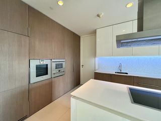 Продажа 3 спальни кондо в Патхум Щан, Бангкок