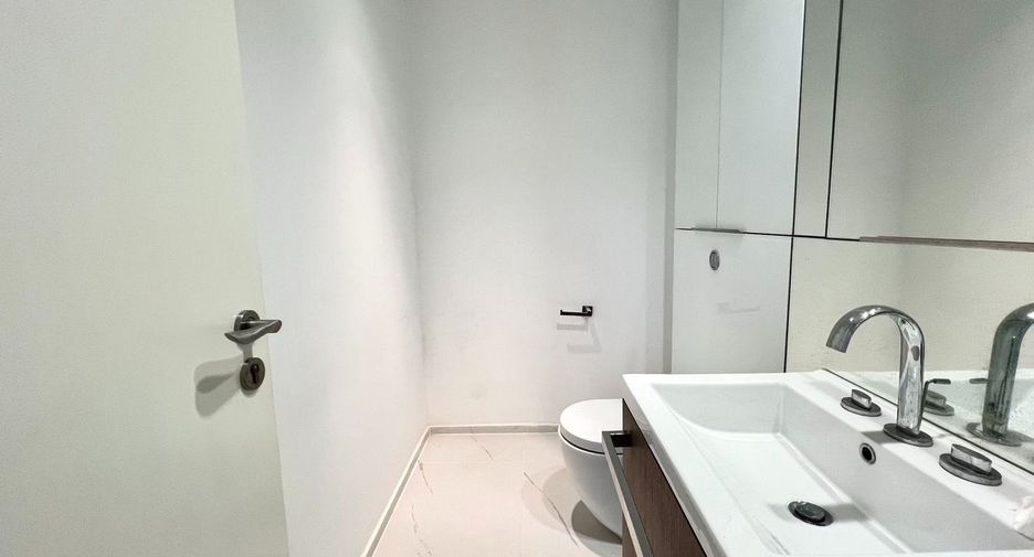 For sale 3 bedrooms condo in Pathum Wan, Bangkok