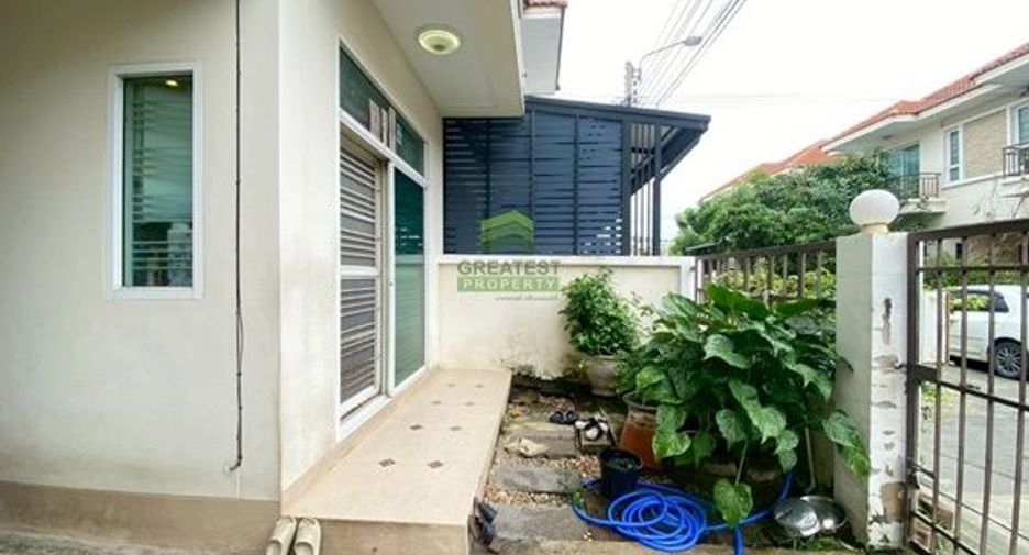 Reihenhaus zum Kauf mit 3 Zimmer in Bang Yai, Nonthaburi