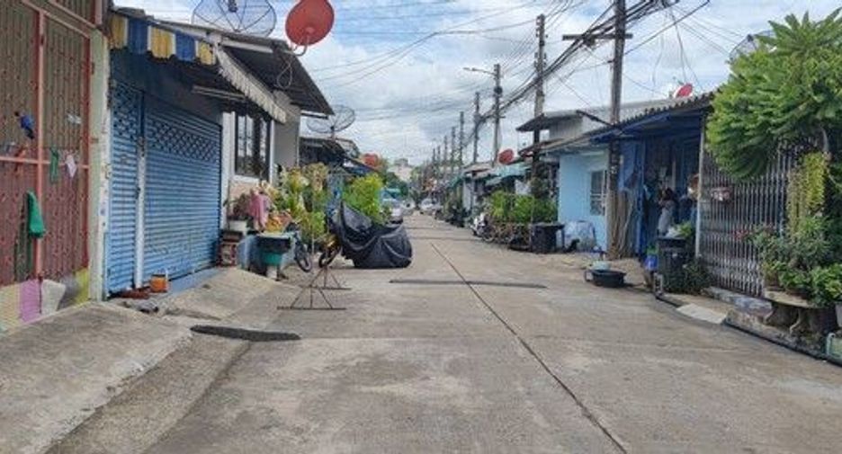 Oficina en venta en Krathum Baen, Samut Sakhon