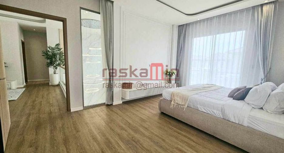 For rent and for sale 4 bedrooms house in Bang Lamung, Chonburi