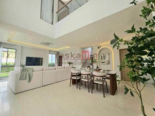 À louer et à vendre 4 chambres maison à Bang Lamung, Chonburi