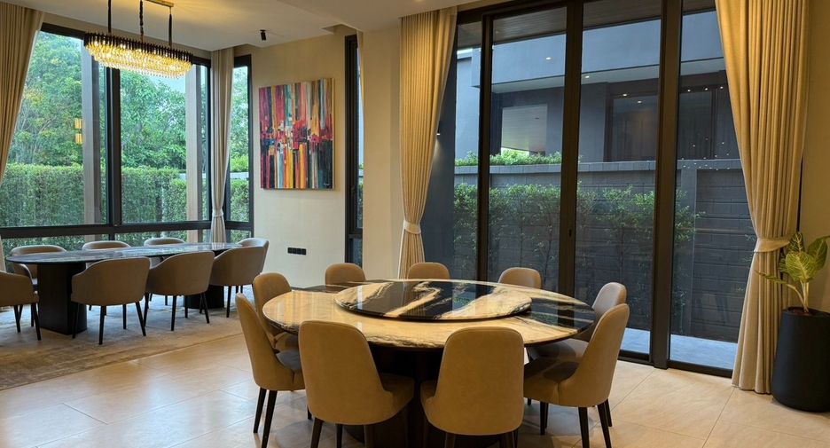 For rent 5 bedrooms house in Suan Luang, Bangkok
