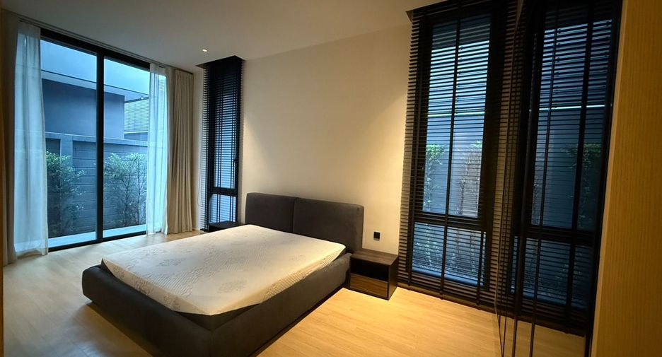 For rent 5 bedrooms house in Suan Luang, Bangkok