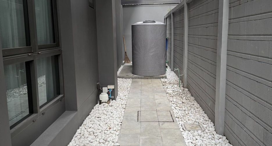 For rent 5 bedrooms house in Suan Luang, Bangkok