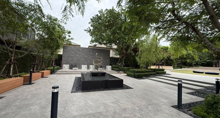 For rent 5 bedrooms house in Suan Luang, Bangkok