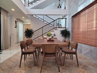 For rent and for sale 6 bed house in Bang Lamung, Chonburi