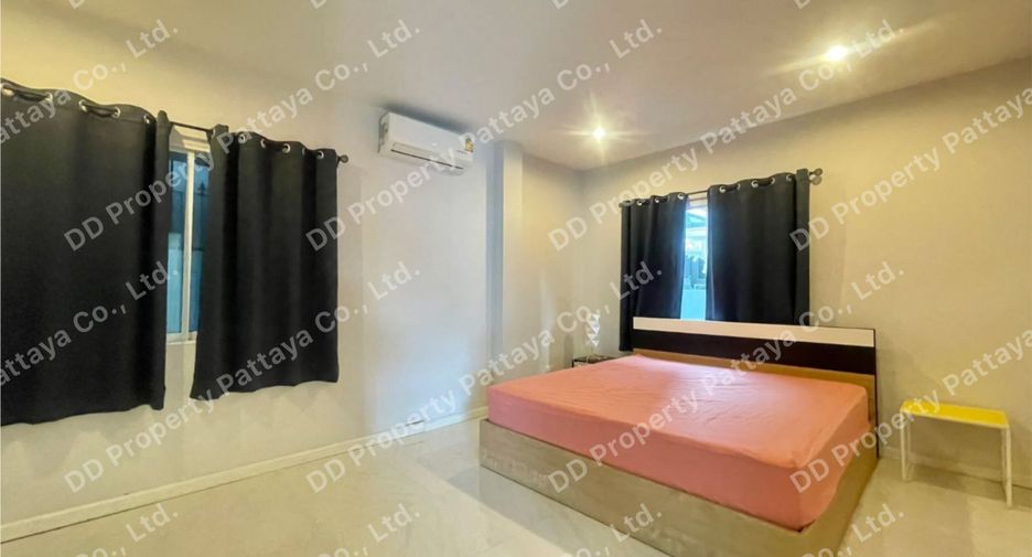 À vendre 4 chambres villa à Bang Lamung, Chonburi
