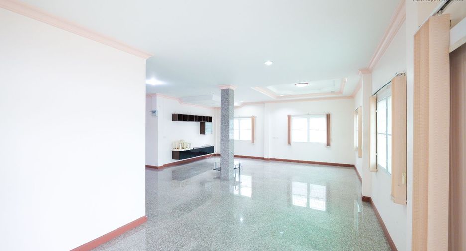 For sale 4 ベッドルーム house in Ban Phaeo, Samut Sakhon