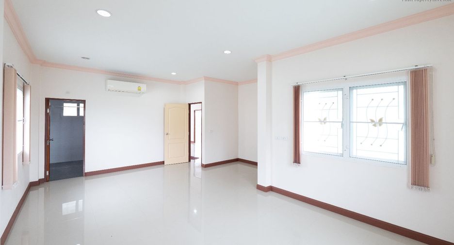For sale 4 ベッドルーム house in Ban Phaeo, Samut Sakhon