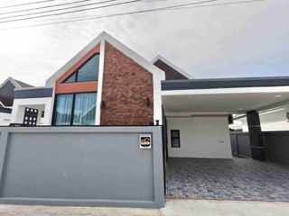 For rent 3 Beds house in Bang Lamung, Chonburi
