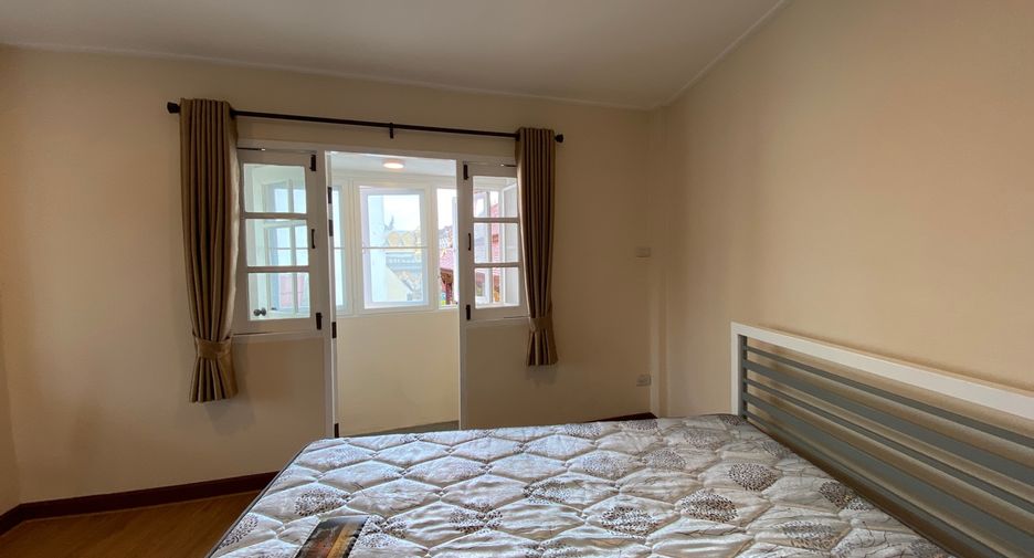 For rent 2 bedrooms townhouse in Mueang Chiang Mai, Chiang Mai