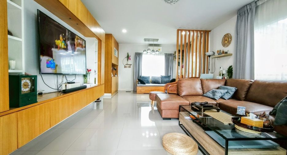 À vendre 3 chambres maison à Lat Krabang, Bangkok