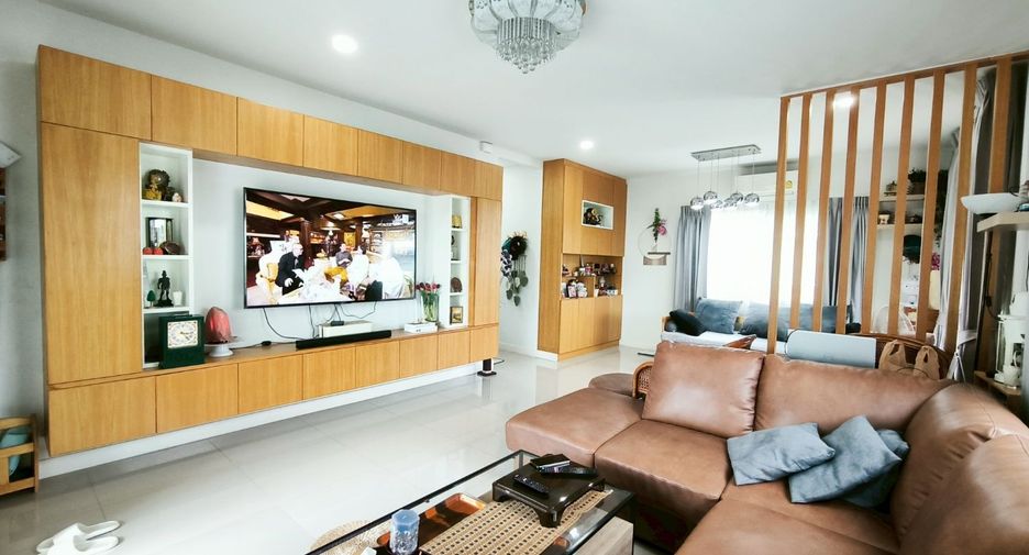 À vendre 3 chambres maison à Lat Krabang, Bangkok