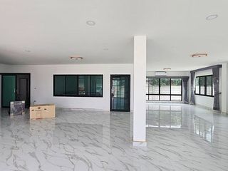 For rent そして for sale 10 Beds warehouse in Mueang Samut Sakhon, Samut Sakhon