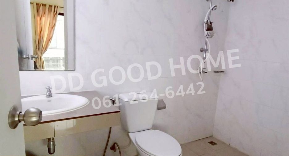 For sale 3 bedrooms townhouse in San Kamphaeng, Chiang Mai