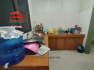 For rent and for sale 4 bedrooms townhouse in Saphan Sung, Bangkok