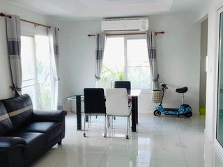 Casa en venta de 3 habitaciones en Phutthamonthon, Nakhon Pathom
