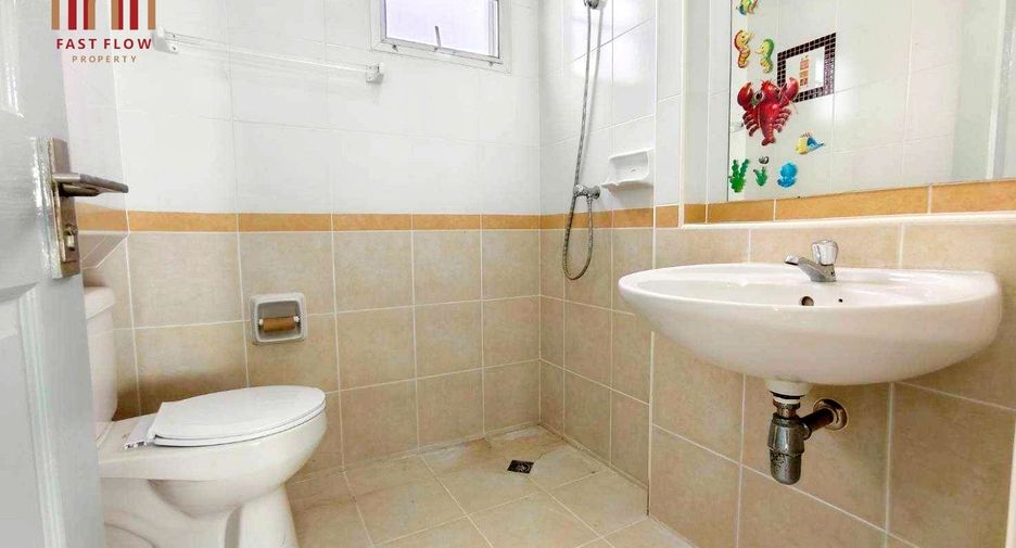 Haus zum Kauf mit 3 Zimmer in Lam Luk Ka, Pathum Thani