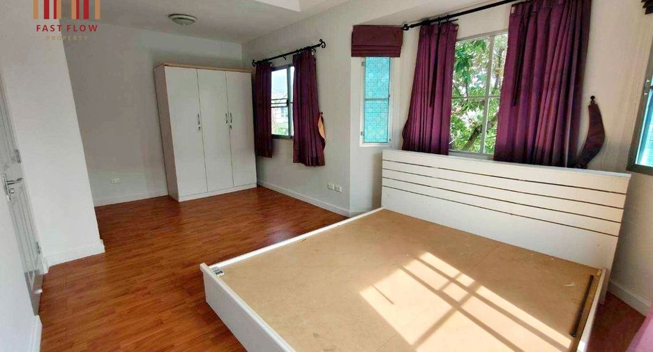 Haus zum Kauf mit 3 Zimmer in Lam Luk Ka, Pathum Thani