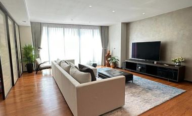 For sale 3 bedrooms condo in Watthana, Bangkok