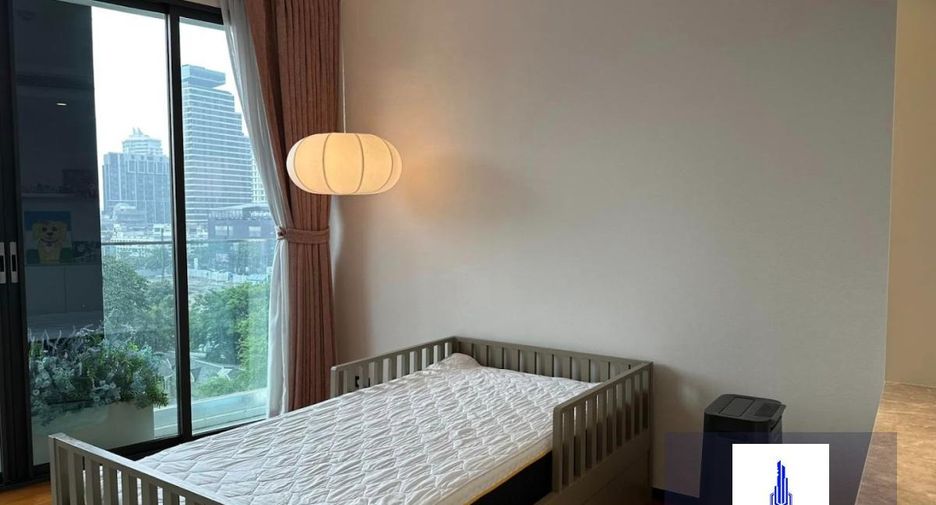 For sale 3 bedrooms condo in Watthana, Bangkok