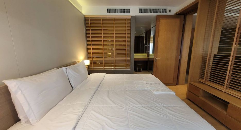 For rent 1 bed serviced apartment in Watthana, Bangkok