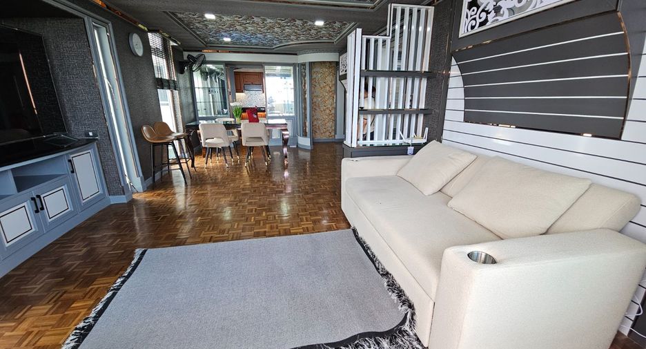 For rent 2 bedrooms condo in Pak Kret, Nonthaburi