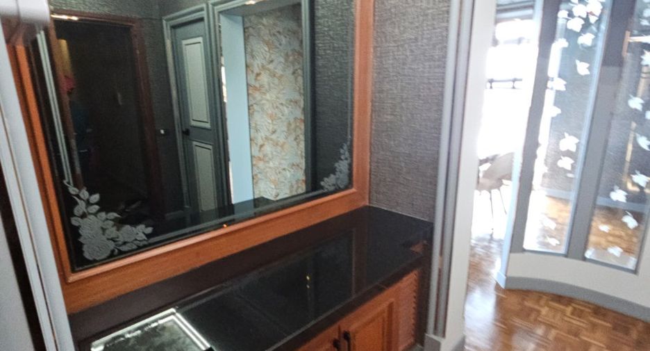 For rent 2 bedrooms condo in Pak Kret, Nonthaburi