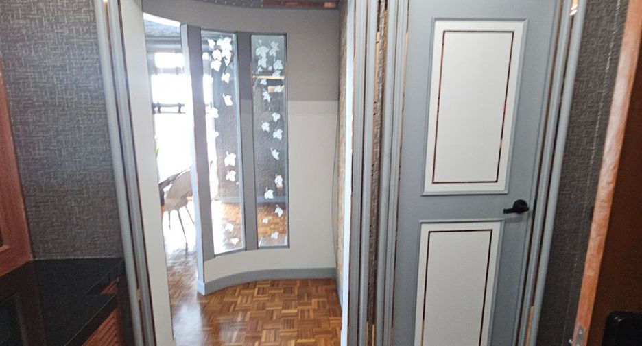 For rent 2 bedrooms condo in Pak Kret, Nonthaburi