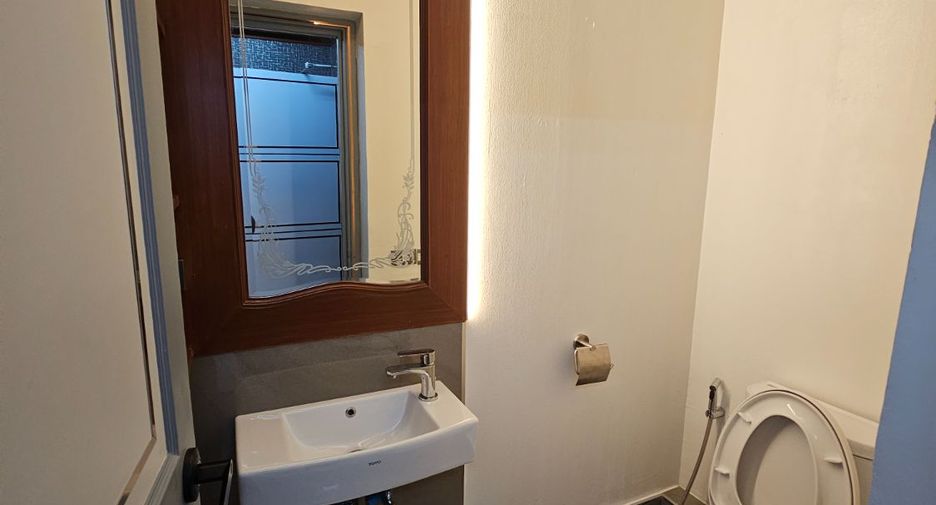 For rent 2 bedrooms condo in Pak Kret, Nonthaburi