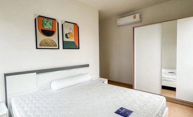 For sale 2 bed condo in Watthana, Bangkok
