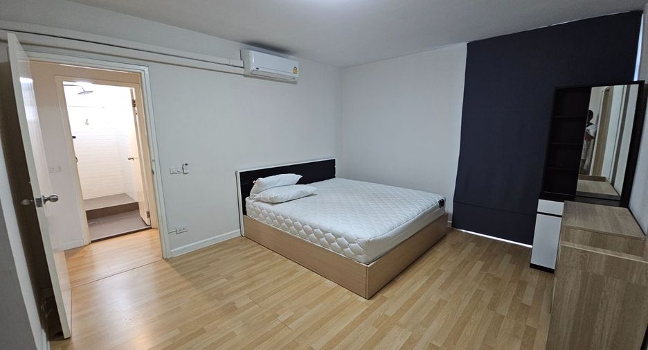For rent 2 bedrooms condo in Pak Kret, Nonthaburi