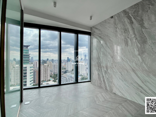 For sale 1 bed condo in Khlong Toei, Bangkok