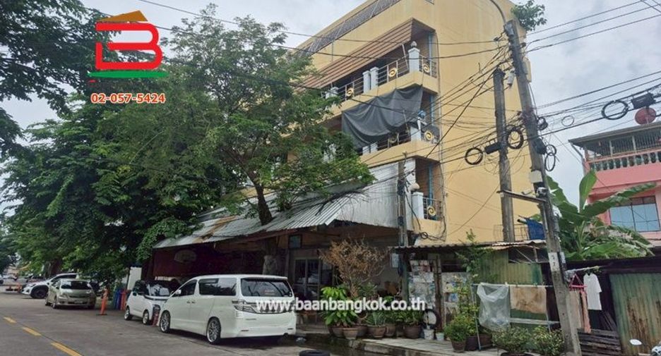 Local comercial en venta de 5 habitaciones en Bang Kho Laem, Bangkok
