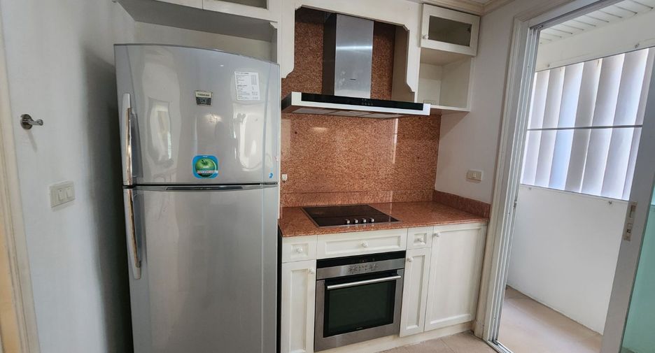 Serviced Apartment zur Miete mit 3 Zimmer in Sathon, Bangkok