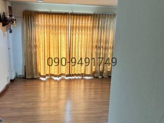 Casa adosada en alquiler de 3 habitaciones en Bueng Kum, Bangkok